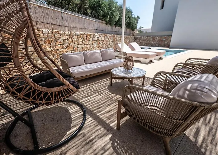 Elenitsa With Private Pool Holiday home Aliki (Paros)